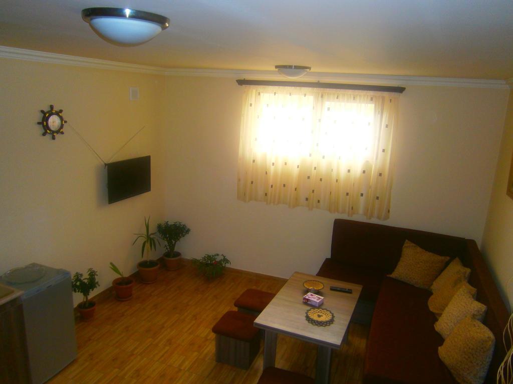 Aygestan Comfort Holiday Home Yerevan Ruang foto