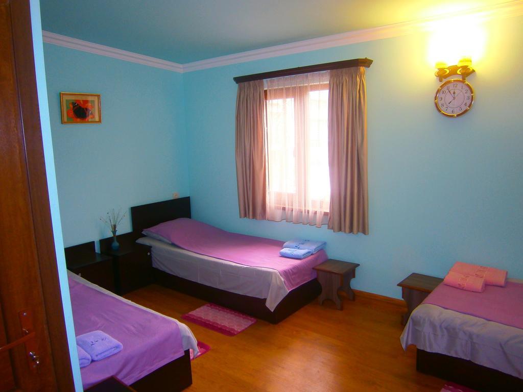 Aygestan Comfort Holiday Home Yerevan Ruang foto