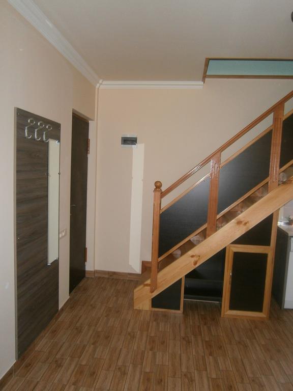 Aygestan Comfort Holiday Home Yerevan Bagian luar foto